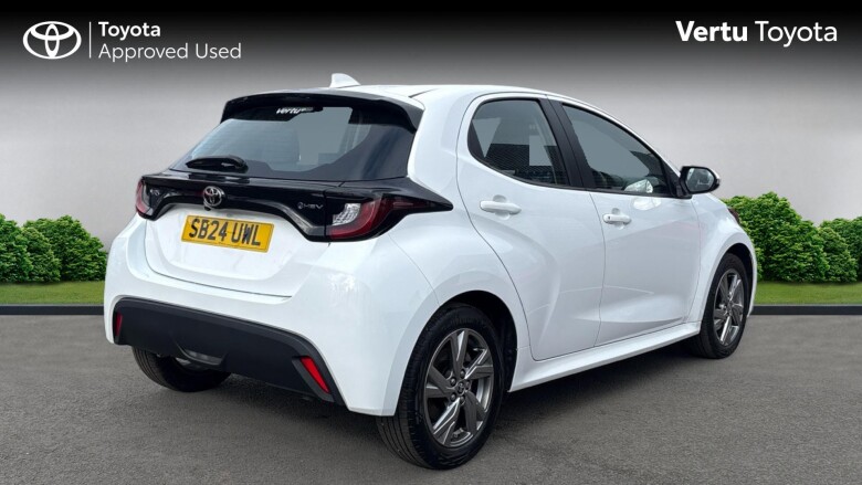 Toyota Yaris 1.5 Hybrid Icon 5dr CVT Hybrid Hatchback